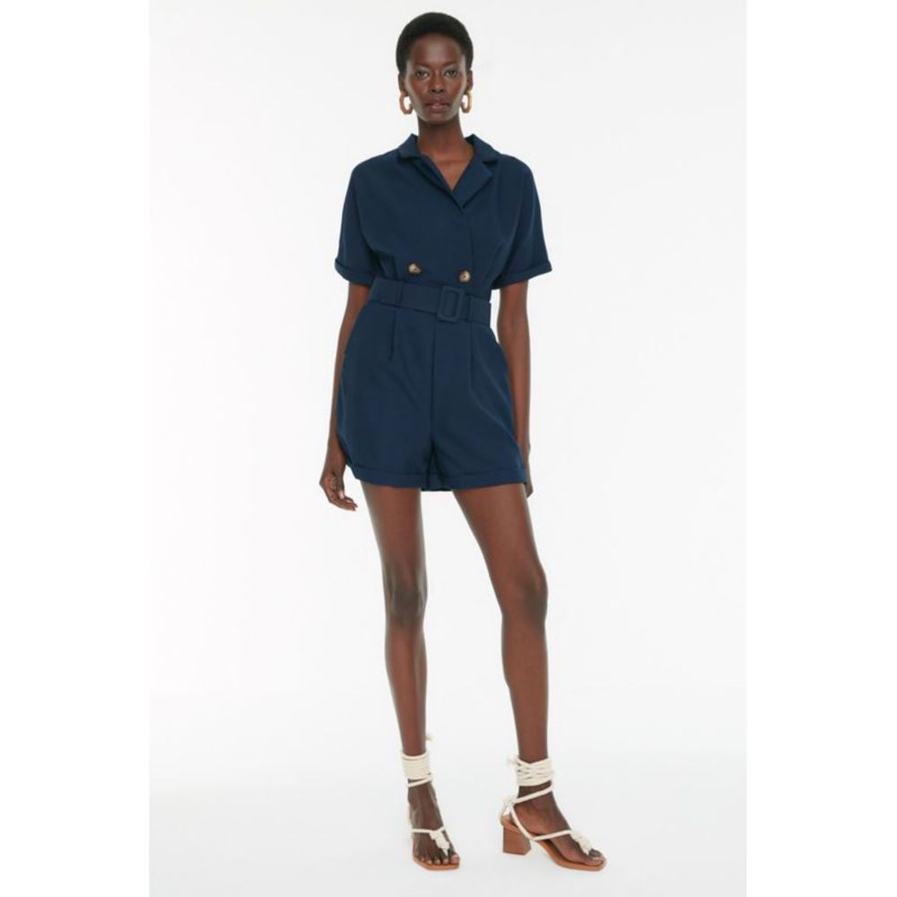 NWT Trendyol Women Arched detailed Woven Jumpsuit